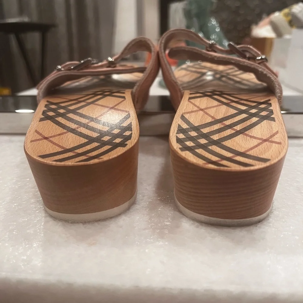 Burberry Pink Leather Clogs Size 8.5 - Picture 5 of 11